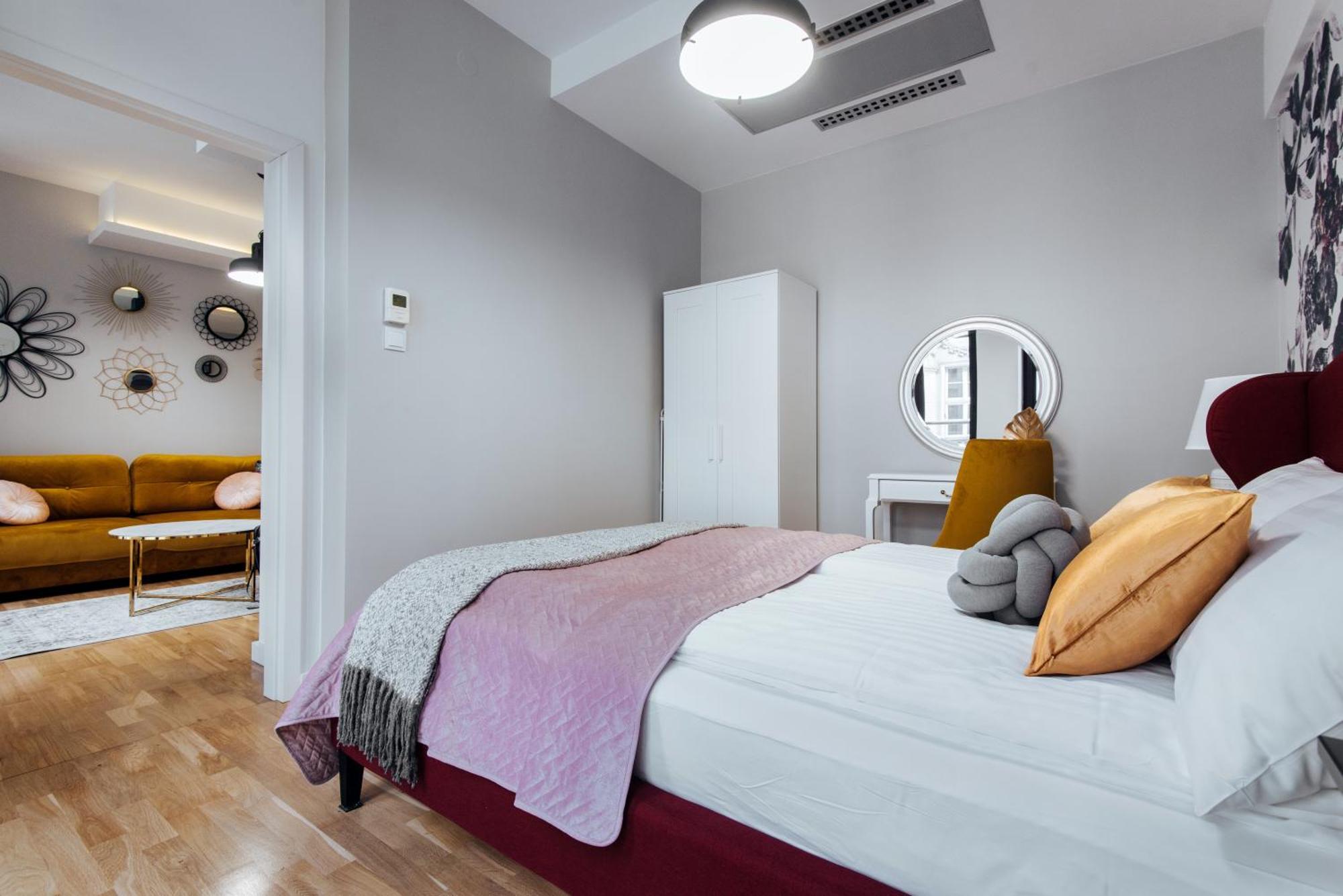 Apartamenty Wielopole クラクフ エクステリア 写真