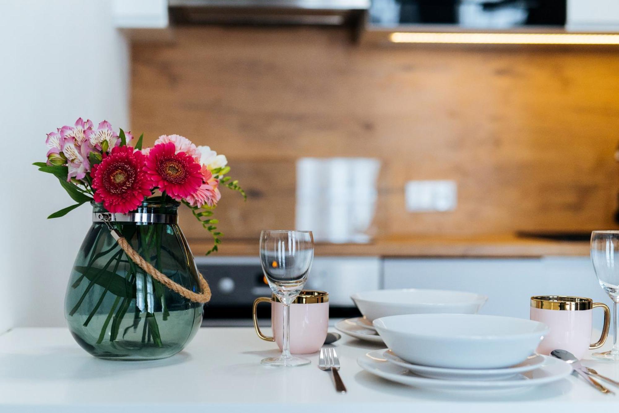Apartamenty Wielopole クラクフ エクステリア 写真