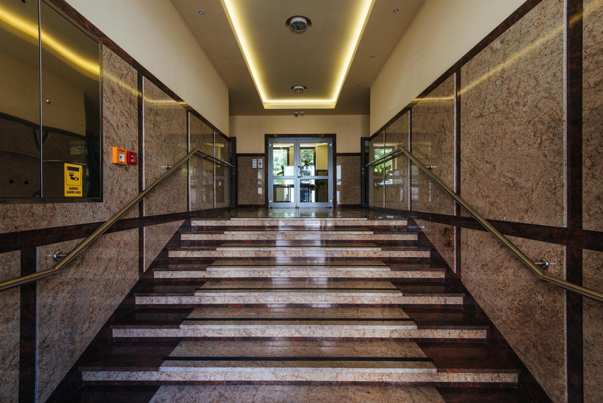 Apartamenty Wielopole クラクフ エクステリア 写真